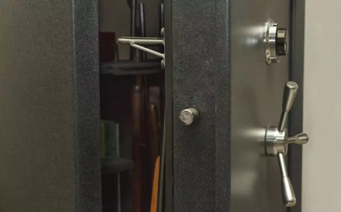 How To Remove A Gun Safe Door?